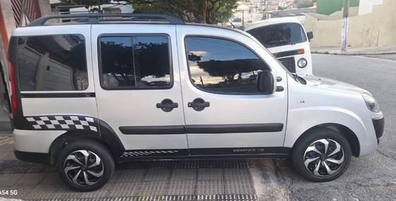 FIAT DOBLÒ 1.8 MPI ESSENCE 7L 16V FLEX 4P MANUAL FIAT DOBLÒ 1.8 MPI ESSENCE 7L 16V FLEX 4P MANUAL
